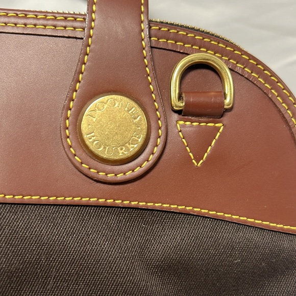 VINTAGE Dooney and Bourke Cabriolet Dome Satchel * Made in USA * - Picture 3 of 10